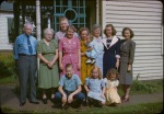 Hoefener family with Joyce & Reillys at Aunt Jule's, 5/27/1944