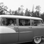 Family ready to leave for Geyserville 7/6/1958